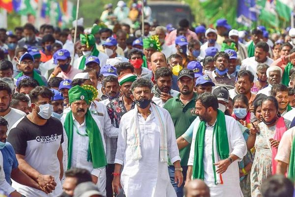 Karnataka issues prohibitory orders on Mekedatu padayatra