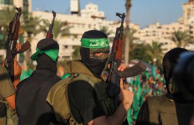 Al-Qassam Brigades Launch Rockets from Gaza at Tel Aviv