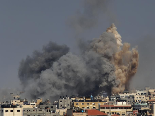 Hamas Claims Israeli Airstrikes in Gaza Kill 13 Hostages