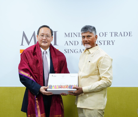 Naidu Meets Singapore Minister, Discusses Green Energy, Data Centre Development