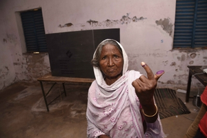 Home Voting Starts for First Phase of LS Polls in Rajasthan