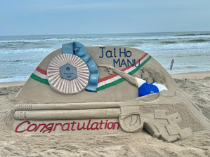 Odisha: Noted Sand Artist Congratulates Shooter Manu Bhaker with Sand Sculpture