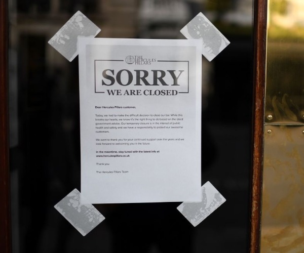 UK Shuts Pubs, Will Help Pay Workers' Wages Amid Pandemic