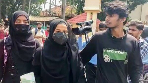 2 hijab-clad students denied entry to II PUC examination centre in Karnataka
