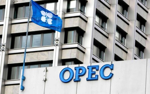 8 OPEC  Members Extend Voluntary Oil Output Cuts by One Month