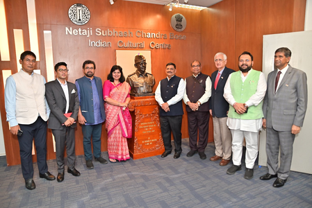 All-party Delegation Pays Tribute to Netaji Subhas Chandra Bose, Swami Vivekananda in Malaysia