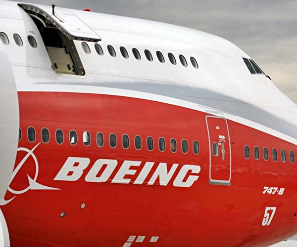 Boeing Will Draw Down $13.8 Billion Loan to Stockpile Cash