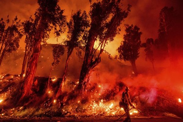 California Heat Wave Prompts Power Shutdowns, Fire Danger