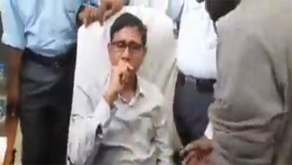 Bengal: Aliah University VC heckled; Expelled student arrested