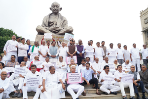 Cong Protests, Slams ED Bid to Pressurise Officer to Name K'taka CM, Dy CM in Tribal Board Case