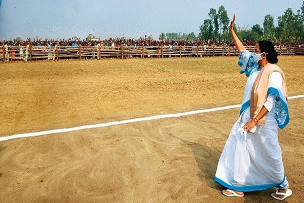 Flood Situation Worsens in Bengal; PM Modi Speaks to Mamata