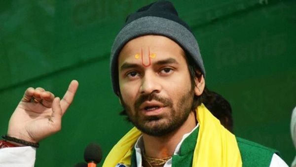 Tej Pratap invites Nitish Kumar to re-enter Mahagathbandhan