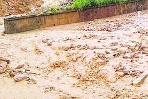 Mudslide Blocks Manali-Leh Himalayan Highway