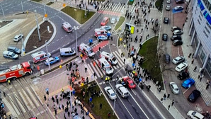 1 Dead, 5 Injured after Car Hits Pedestrians in Poland