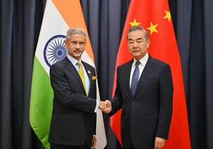 EAM Jaishankar Meets Chinese Counterpart, Says LAC Must Be Respected