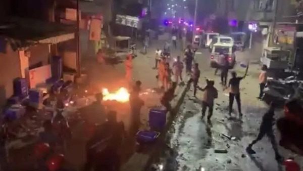 Communal clashes erupt in Vadodara on Diwali night; DCP attacked 