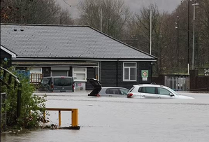 Storm Bert sweeps through UK, leaving 3 dead, hundreds of home flooded