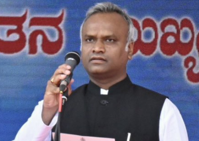 Kharge Land Deal Row: BJP MP Slams K'taka Minister for Calling Him 'Rajasthani'