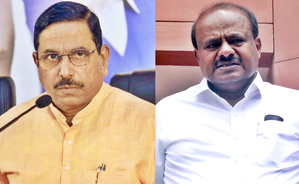 Union Ministers Pralhad Joshi, Kumaraswamy Express Grief over K'taka Road Accident 