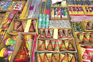 WBPCB Relaxed Firecracker Decibel Limit Succumbing to Green-cracker Lobby: Experts