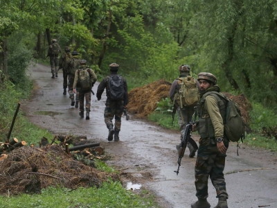 Pak Army's Small Arms Firing at Some Places on J&K LoC, India Retaliates
