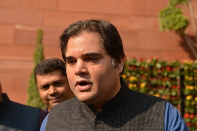 Support small shopkeepers in neighbourhood: Varun Gandhi