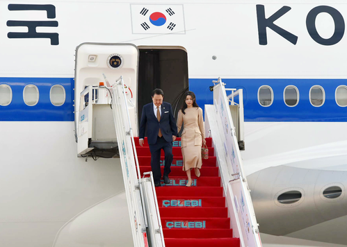 S.Korean President's Approval Rises on Overseas Trip Assessment