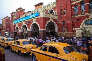 64 PC of Kolkata's Iconic Taxis to Be off the Roads by March 2025