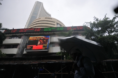 Sensex Trades Higher on Positive Global Cues
