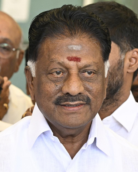 OPS-TVK Alliance Talks Hit Seat-sharing Hurdle, Panneerselvam Keeps DMK Option On
