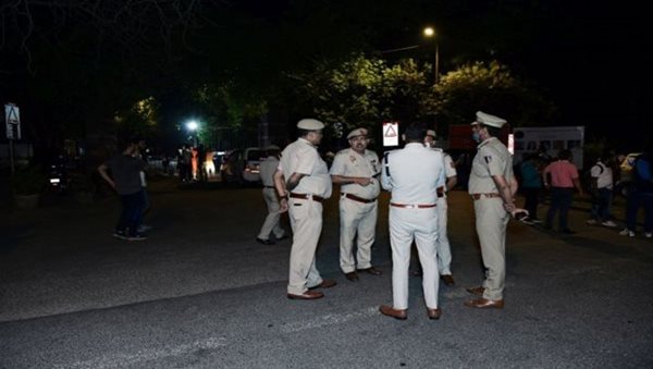 Six injured in clashes between two student groups at JNU