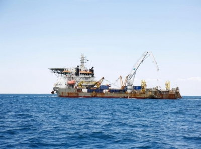 Oil Transfer from Stranded Tanker off Yemen's Coast Likely to Start Next Week