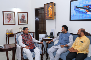 Pralhad Joshi Meets Civil Aviation Minister, Urges for Flights from Hubballi to Ahmedabad 