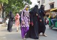 Eid Shopping: Markets in J&K'S Srinagar Witness Huge Festive Rush
