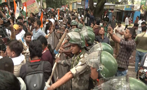 Jharkhand Students Continue March to Assembly; BJP Leaders Detained, Barricades Breached