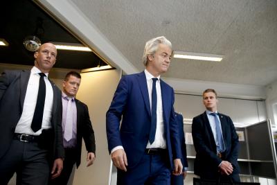 Dutch Parties Resume Talks over New Coalition Govt