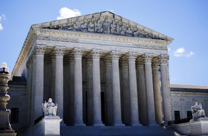 US Supreme Court Halts Ruling Barring Emergency Abortions That Violate Texas Ban