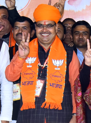 Rajasthan CM'S Morning Stroll in Village, Distributes Chocolates to Kids on Way to School