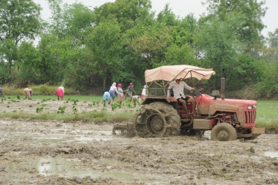 India's Tractor Sales to Touch All-time High of 9.75 Lakh Units in FY26