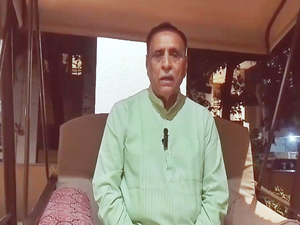 Cong Leaders Unconditionally Apologise to Ex-Gujarat CM Vijay Rupani over False Allegations 