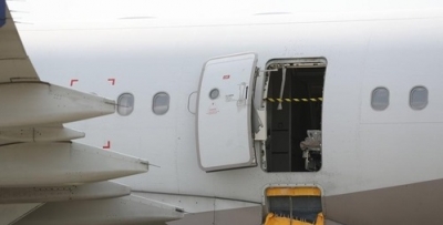 Asiana Stops Selling A321-200 Emergency Seats after Man Opened Door Mid-air