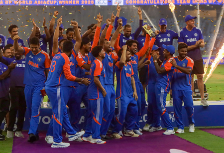 Telangana, Andhra CMS Congratulate Team India on Winning Asia Cup