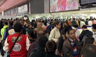 Delhi: Over 50 Flights Affected, 18 Trains Delayed Due to Dense Fog