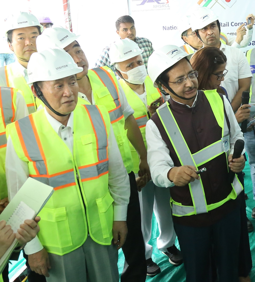 Former Japanese PM Suga Yoshihide Visits Mumbai-Ahmedabad High-Speed Rail Project Site