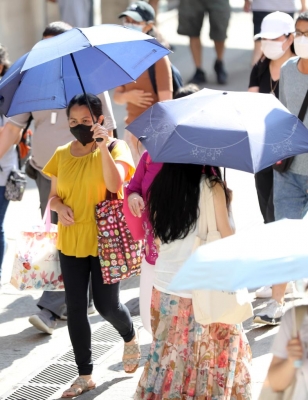 Number of Heat-related Patients in South Korea Exceeds 3,000 