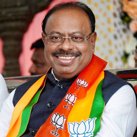 Mumbaikars Want Only Mahayuti Flag to Fly over Mumbai: Maha Minister