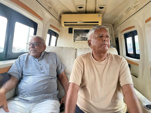 Lalu Prasad & Shivanand Tiwari Visit Patna's Marine Drive, Draw Crowds