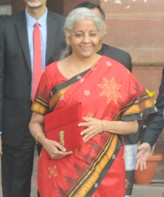 Budget Seeks to Maintain Balance between Growth & Deficit: Fitch Ratings
