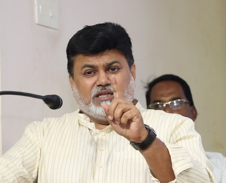 BMC Taking Action to Improve Public Sanitation in Mumbai: Maha Minister