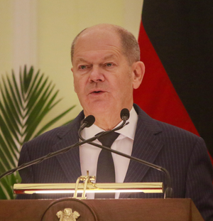 German Chancellor Scholz Says Open to Confidence Vote before Christmas